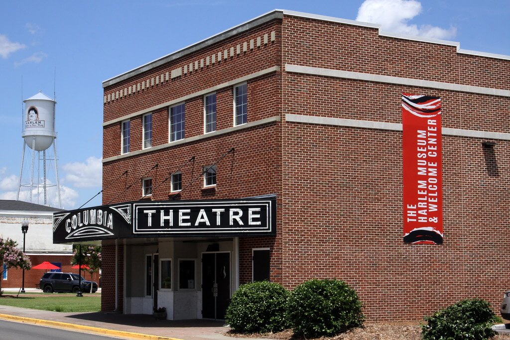 Laurel theater 