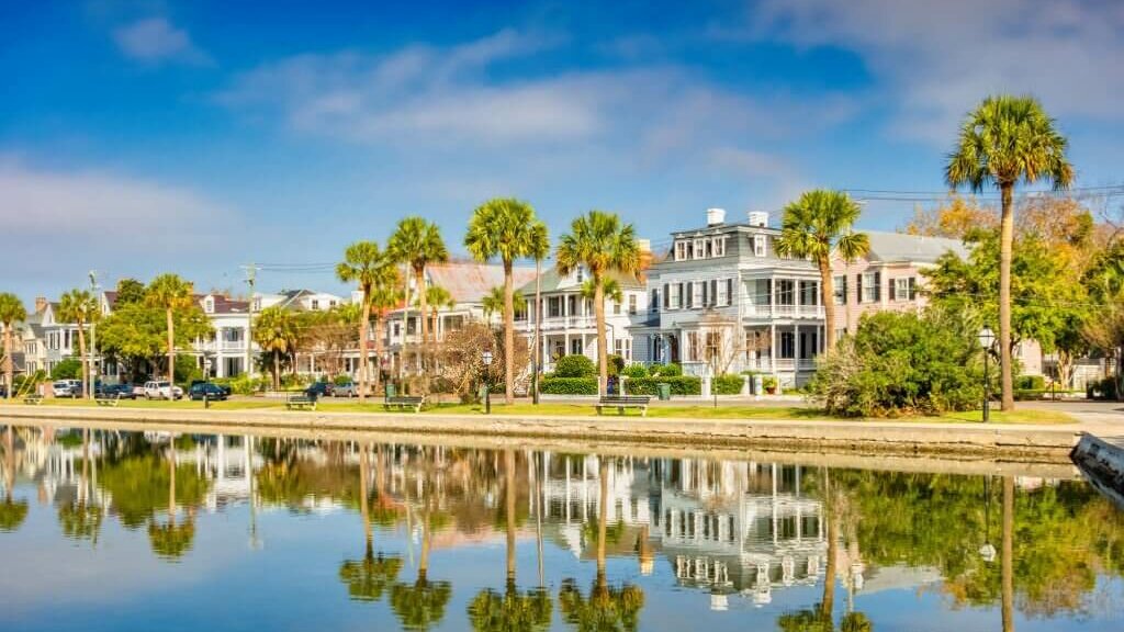 Moving-to-Charleston-SC-featured-image