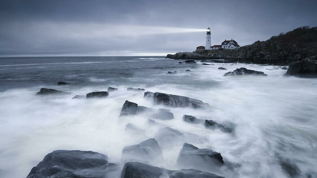 Best-Time-to-Visit-Maine-featured-image