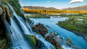 Waterfalls-in-Idaho-featured-image