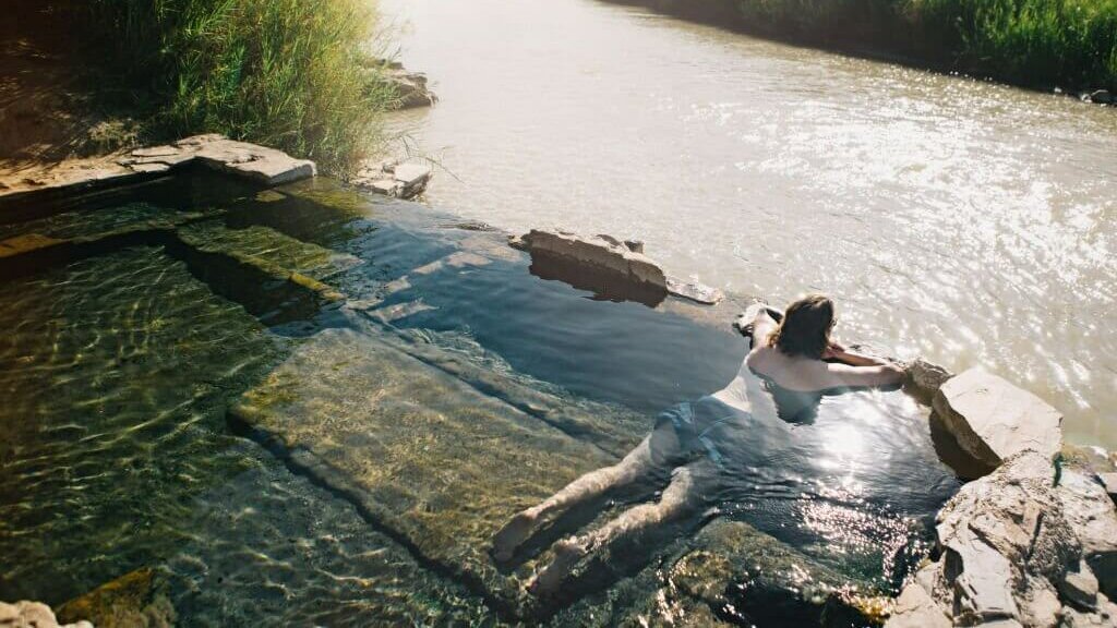 7-Best-Natural-Hot-Springs-in-Texas.