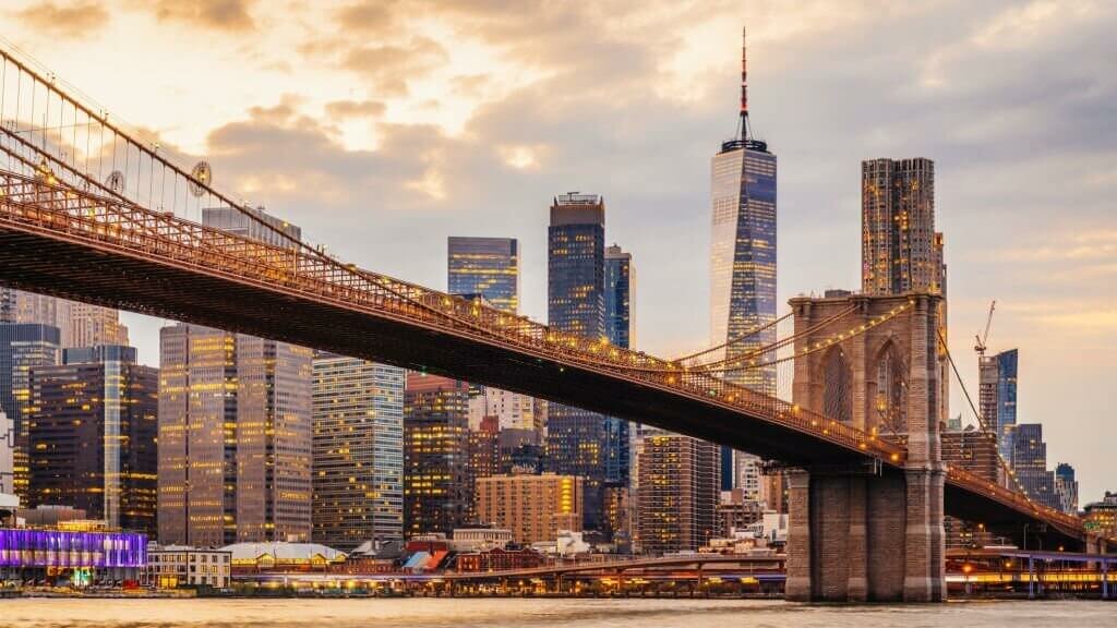 Moving-to-Manhattan-featured-image