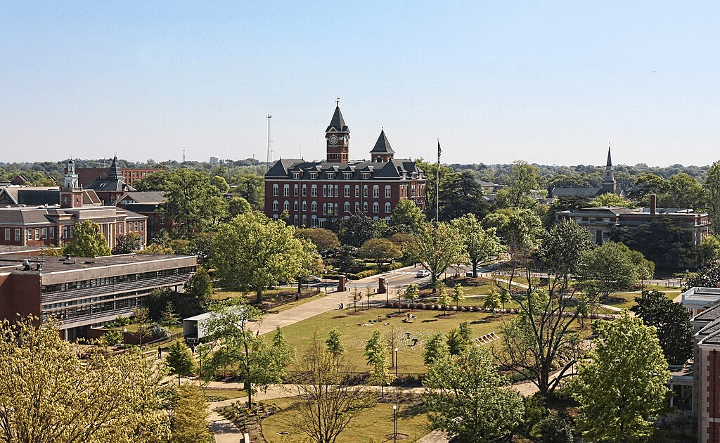 Moving to Auburn Campus with Samford Hall